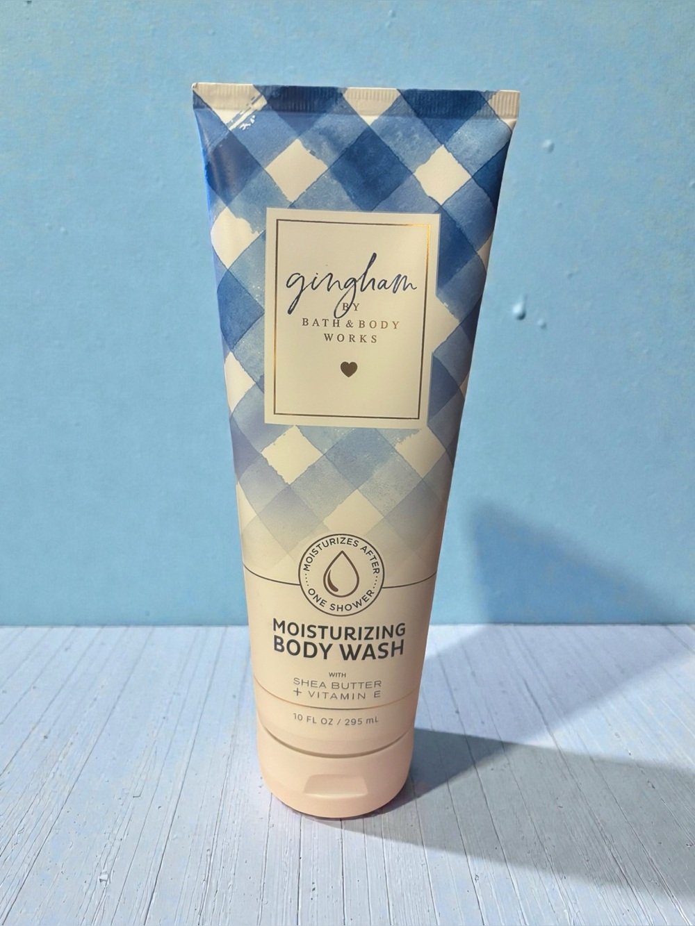 Bath & Body Works Gingham Moisturizing Body Wash 10 oz
